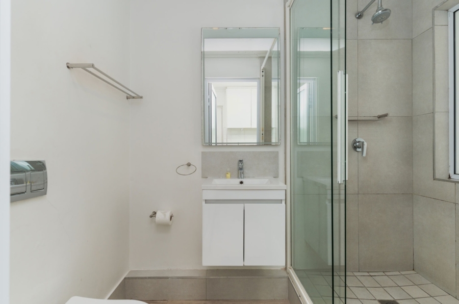 1 Bedroom Property for Sale in Woodstock Western Cape